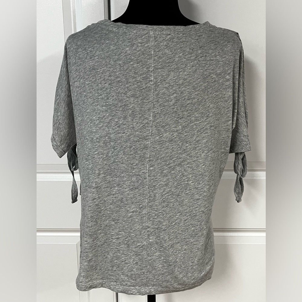 NY&C Soho Cold Shoulder Tie T-Shirt - Picture 3 of 5